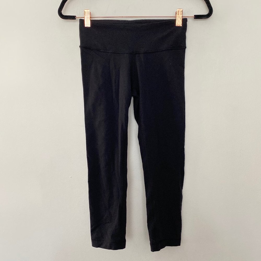 Lululemon Athletica 4 Wunder Under Crop Leggings